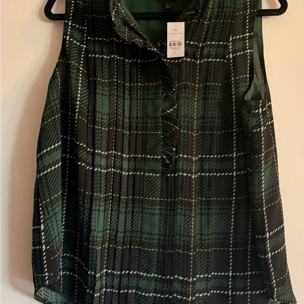 LOFT Plaid Sleeveless Blouse ruffle neck